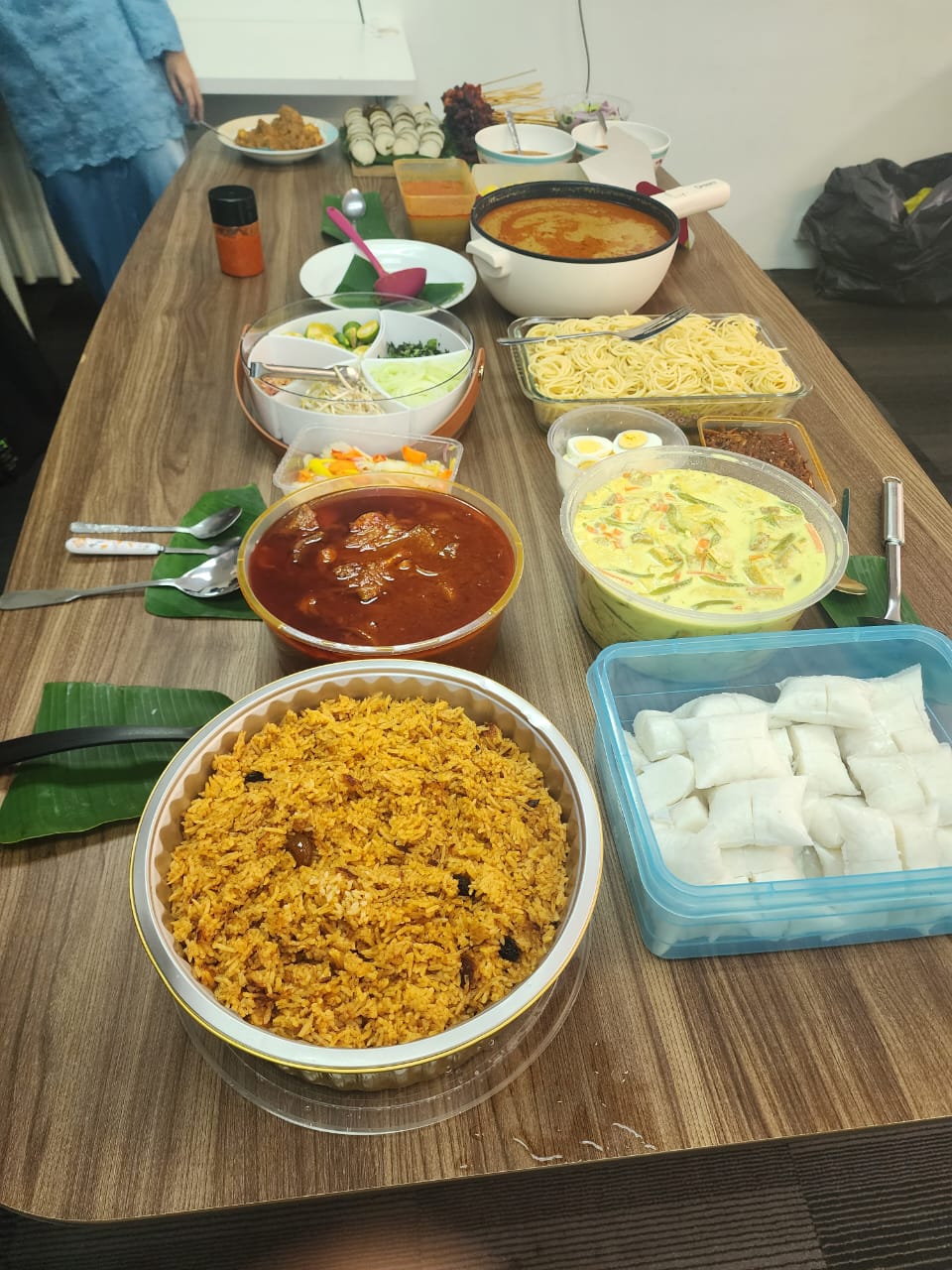 Majlis Potluck Raya AES 2026