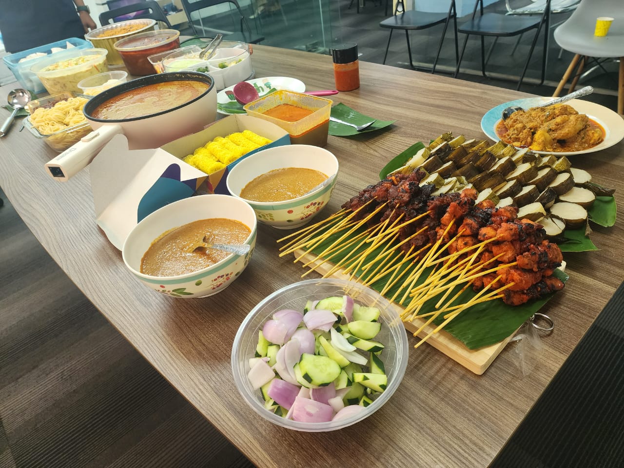 Majlis Potluck Raya AES 2026